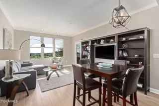 Photo #6: 6667938 Listing