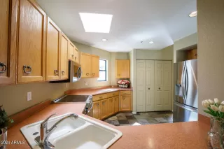 Photo #3: 6668121 Listing 