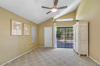 Photo #4: 6668121 Listing 