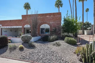 Photo #2: 6668142 Listing