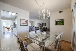 Photo #6: 6668142 Listing