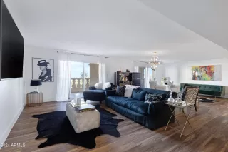 Photo #3: 6668369 Listing 