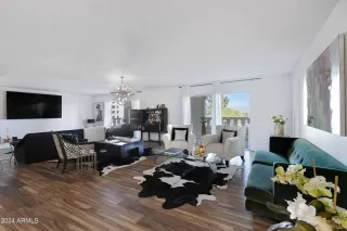 Photo #5: 6668369 Listing 