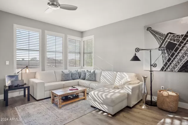 MLS: 6668387 Condo For Sale