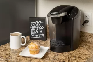 Photo #5: 6668530 Listing