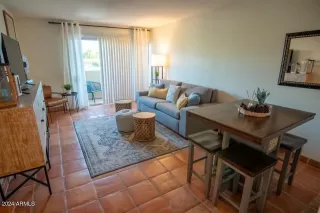 Photo #2: 6668660 Listing