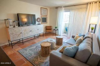 Photo #3: 6668660 Listing