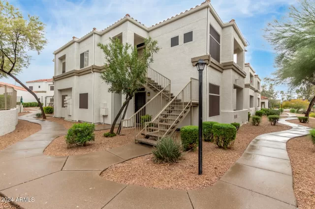 MLS: 6668884 Condo For Sale