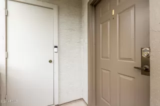 Photo #2: 6668884 Listing