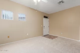 Photo #6: 6668884 Listing