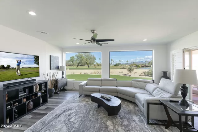 MLS: 6668919 Condo For Sale