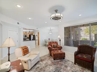 Photo #5: 6669022 Listing