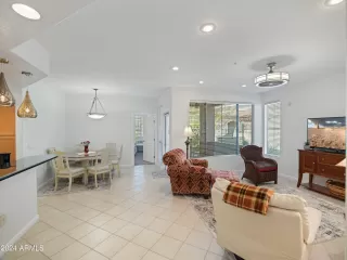 Photo #6: 6669022 Listing