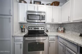 Photo #5: 6669237 Listing 