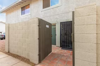 Photo #4: 6669419 Listing