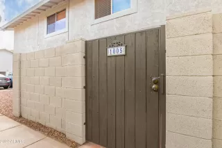 Photo #5: 6669419 Listing