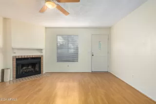 Photo #3: 6669437 Listing