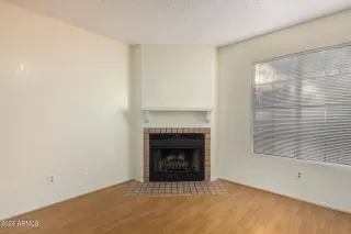 Photo #5: 6669437 Listing