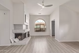 Photo #6: 6669629 Listing