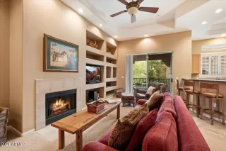 Photo #3: 6669716 Listing