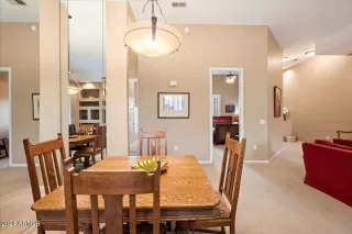 Photo #6: 6669716 Listing