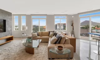 Photo #2: 6669949 Listing 