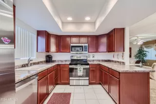Photo #5: 6670023 Listing