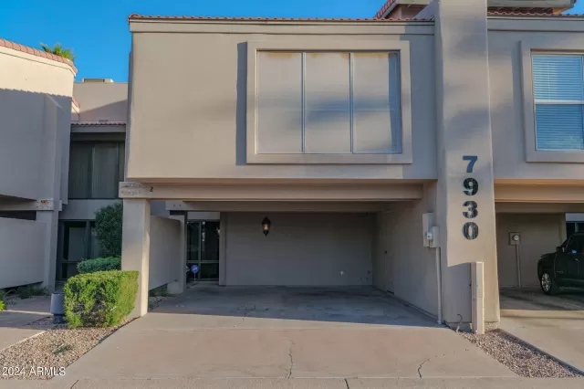 MLS: 6670053 Condo For Sale