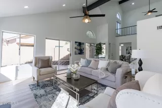 Photo #3: 6670056 Listing 