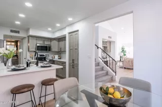 Photo #6: 6670056 Listing 