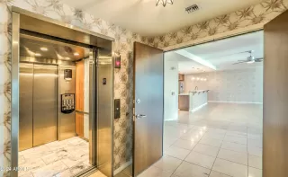 Photo #2: 6670086 Listing