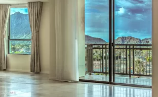 Photo #5: 6670086 Listing