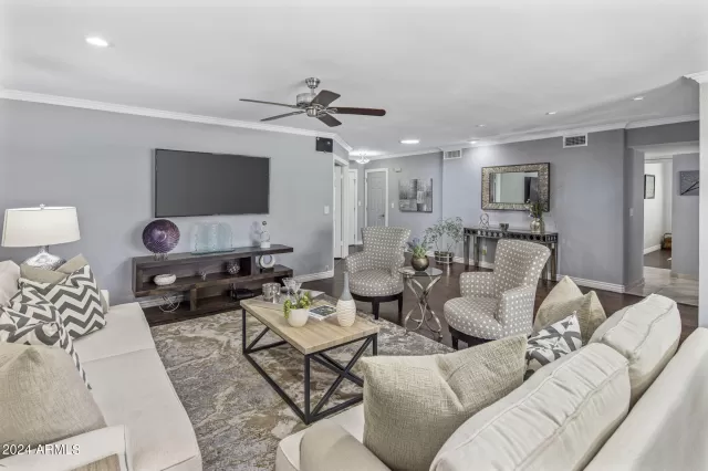 MLS: 6670131 Condo For Sale