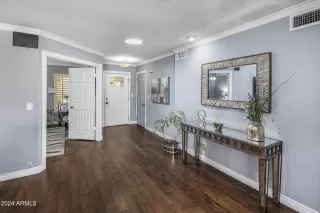 Photo #5: 6670131 Listing