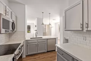 Photo #1: 6670133 Listing