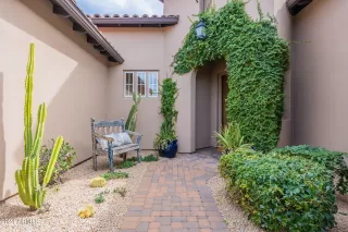 Photo #2: 6670136 Listing