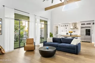 Photo #5: 6670191 Listing