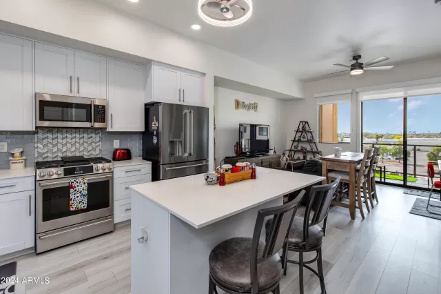 MLS: 6670255 Condo For Sale