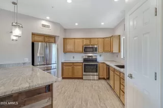 Photo #4: 6670256 Listing