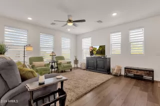 Photo #4: 6670465 Listing