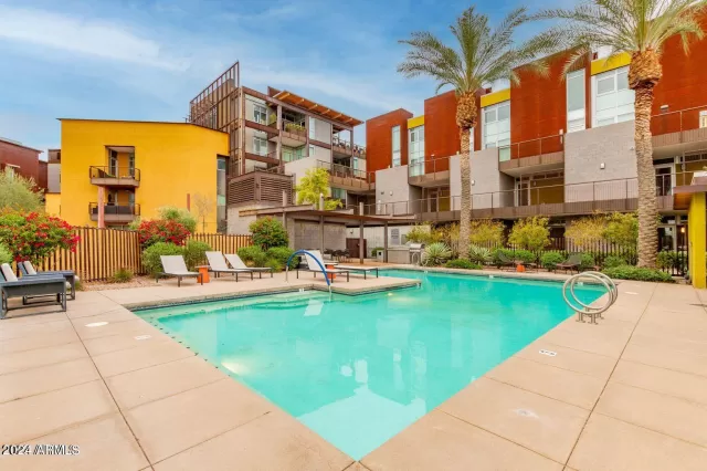 MLS: 6670643 Condo For Sale