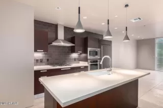 Photo #5: 6670643 Listing