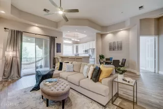 Photo #3: 6670656 Listing