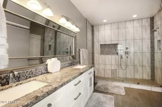 Photo #1: 6670851 Listing 