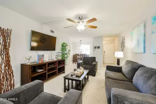 Photo #4: 6671083 Listing