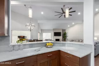 Photo #4: 6671132 Listing 