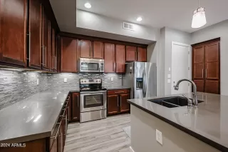 Photo #4: 6671255 Listing