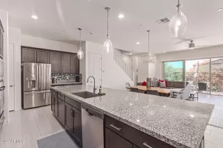 Photo #1: 6671283 Listing