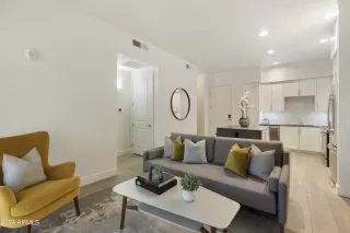 Photo #3: 6671291 Listing