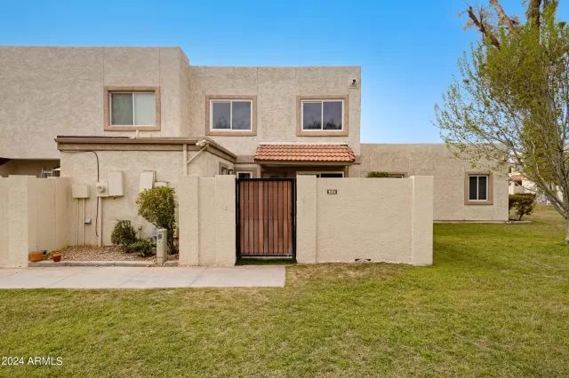 MLS: 6671318 Condo For Sale